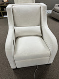 U CHOOSE MOTION PETITE RECLINER 3