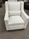 U CHOOSE MOTION PETITE RECLINER 1