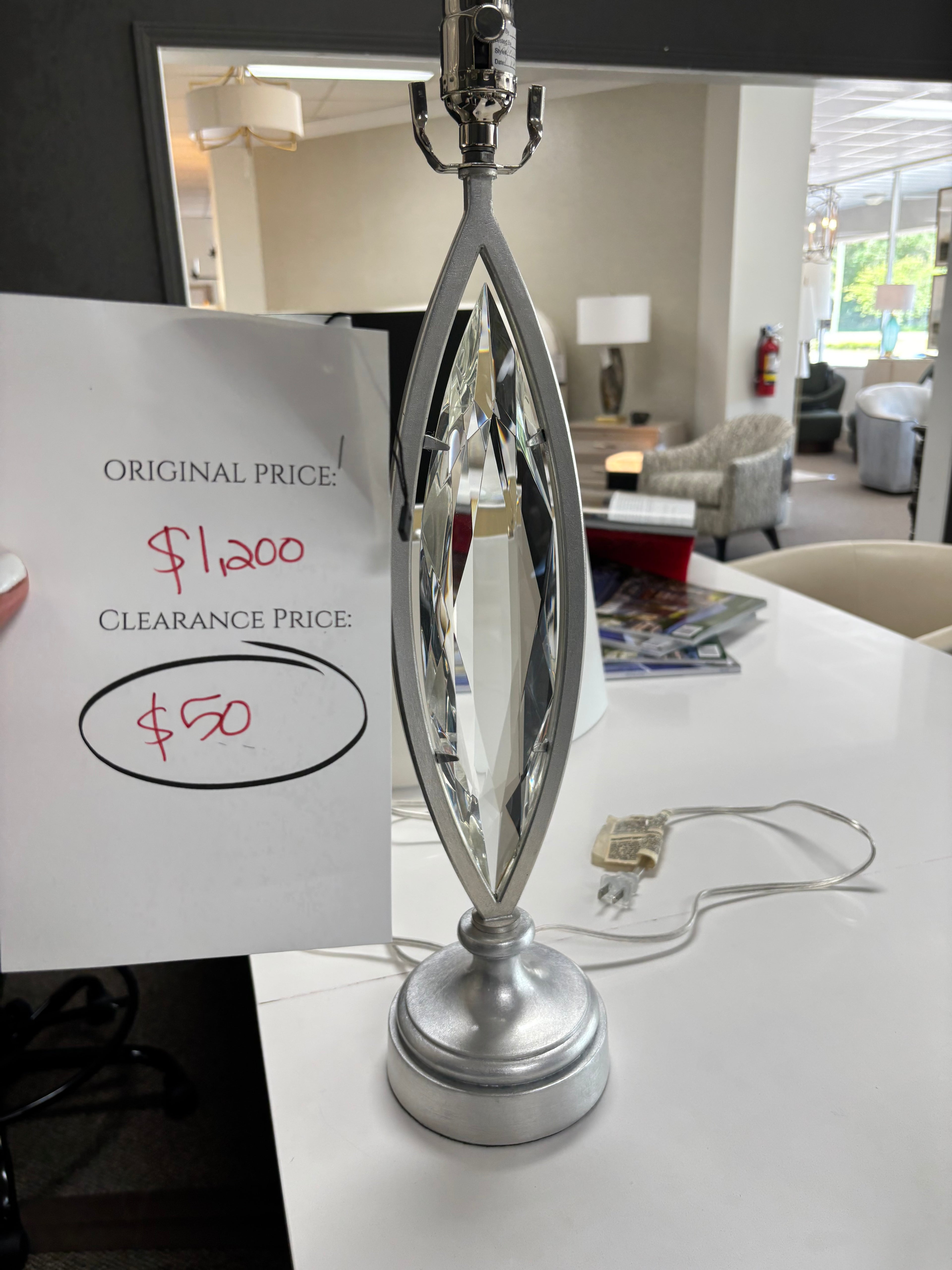 Fine arts lamp