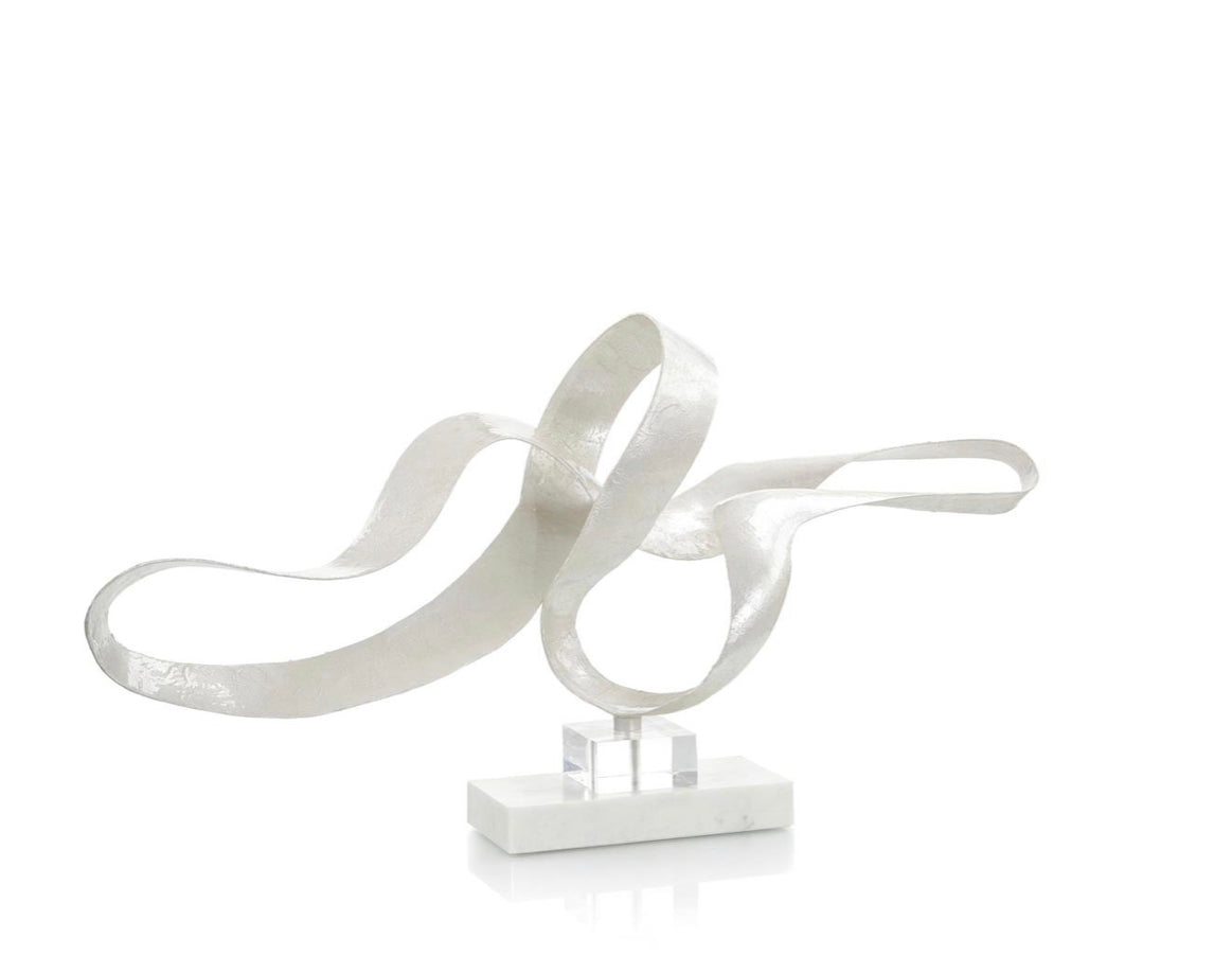 White pearlized sculpture
