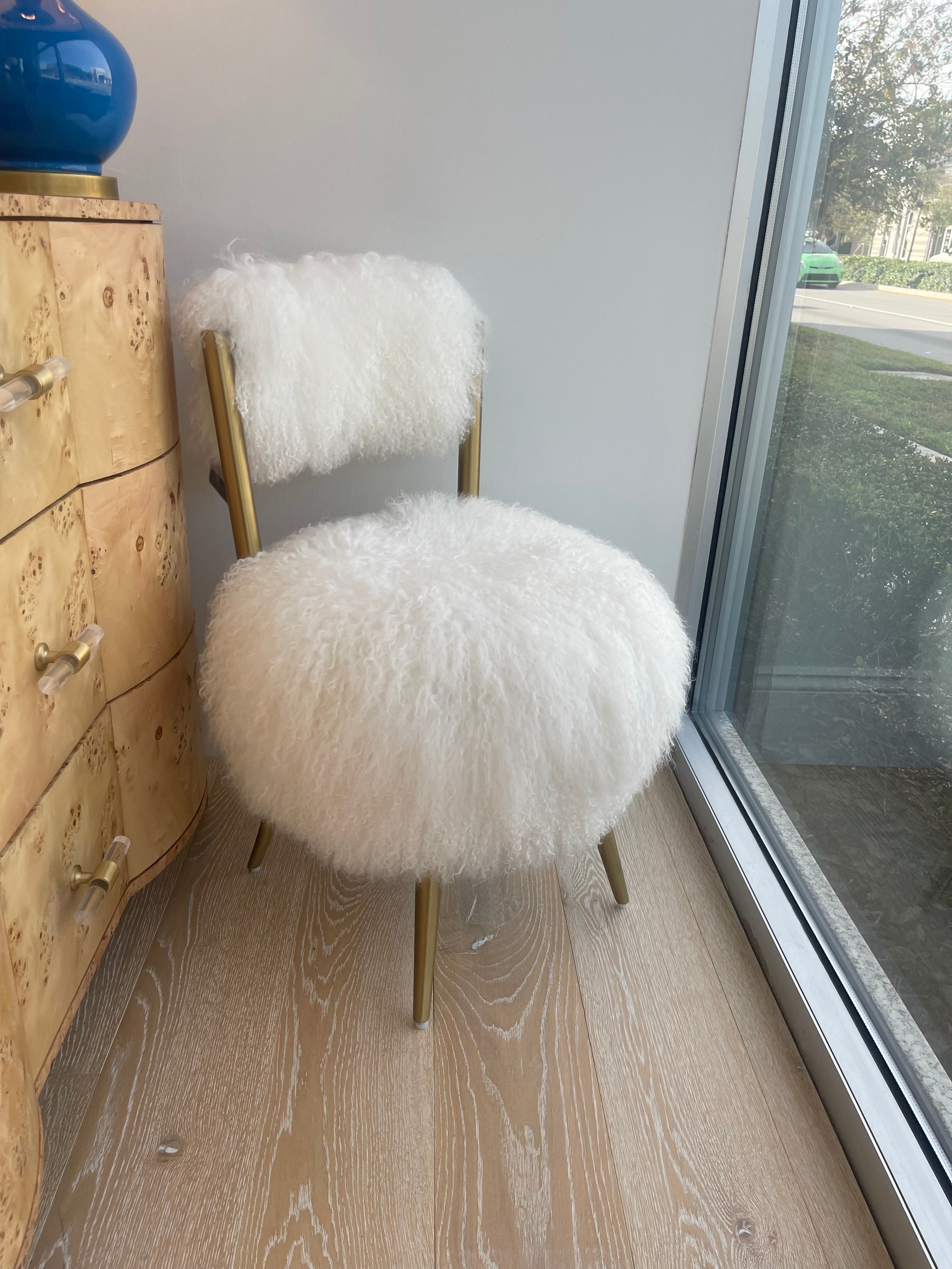 Hailey Chair Mongolian Lamb White