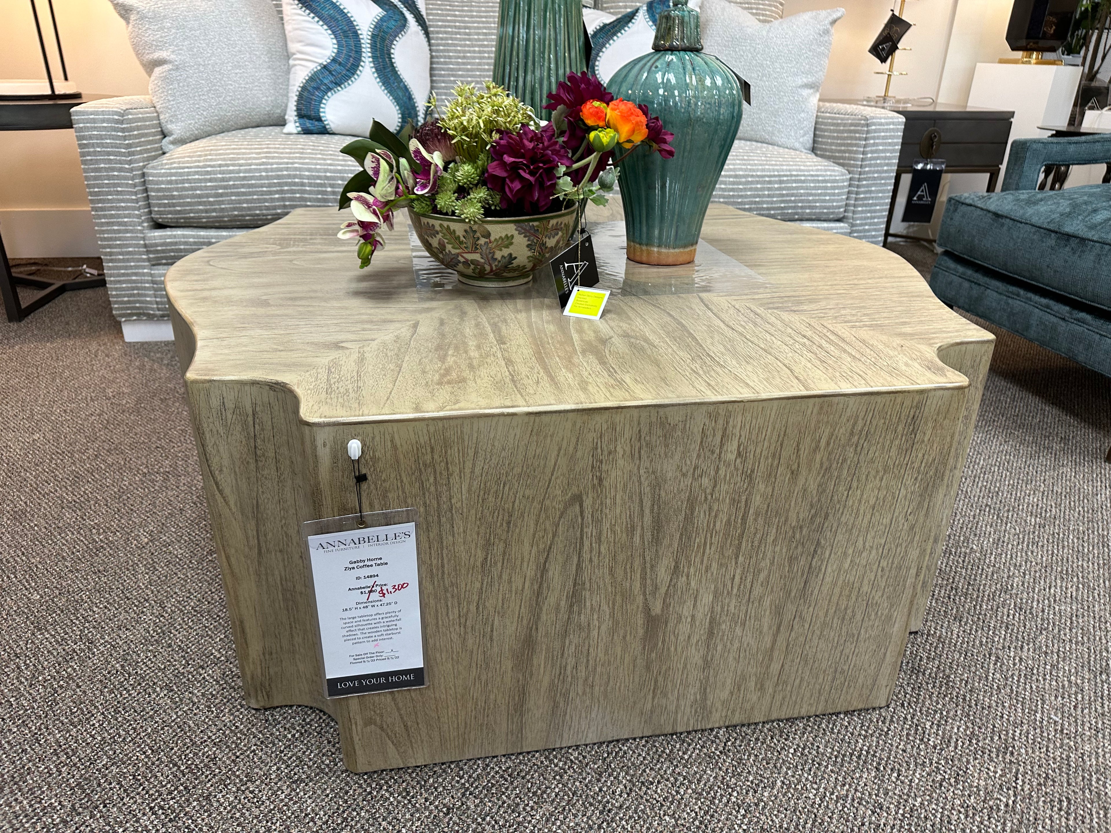 ZIYA COFFEE TABLE