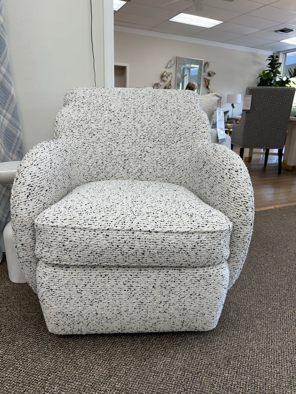 AVALON SWIVEL CHAIR