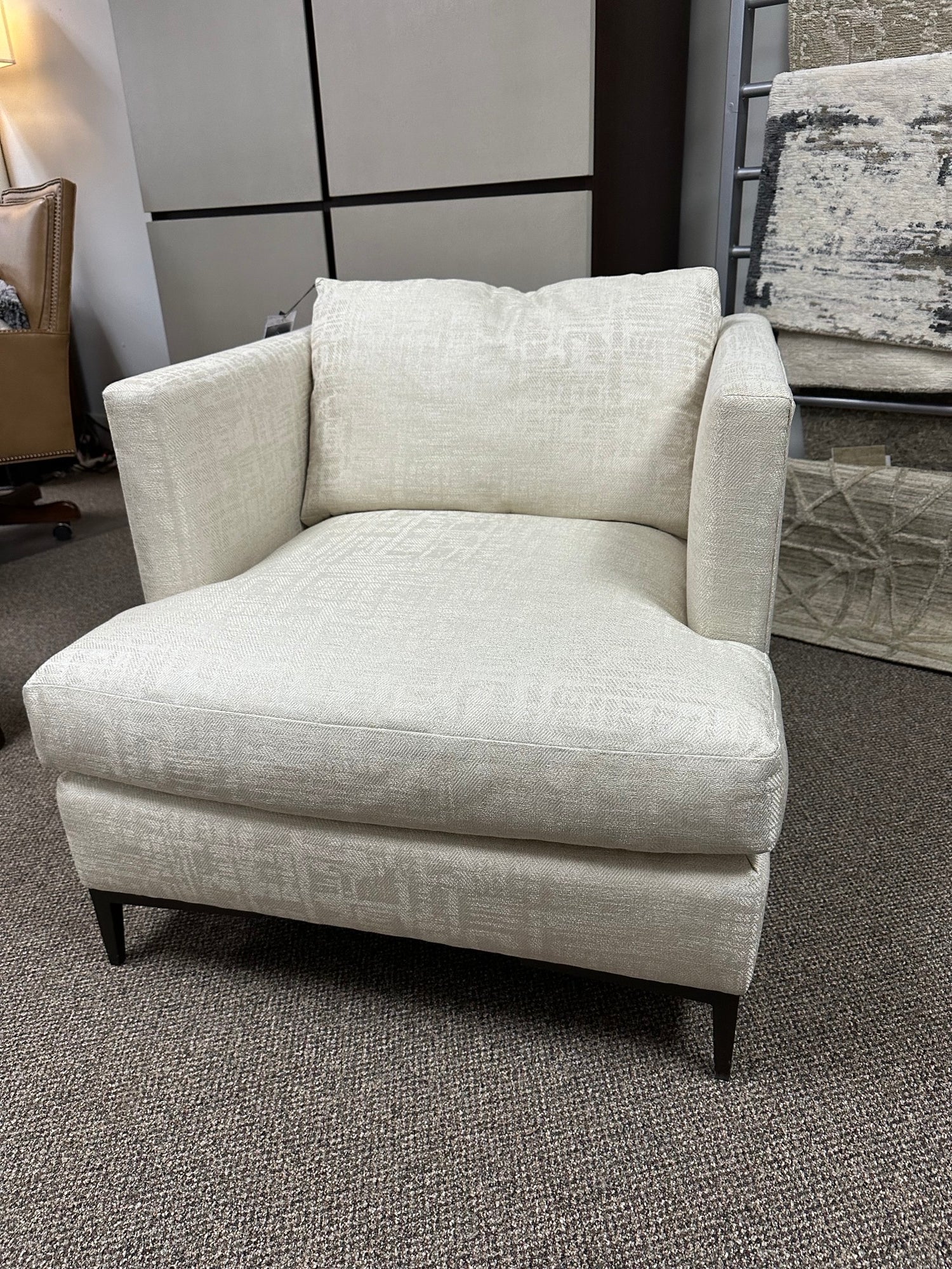 AIDEN CHAIR