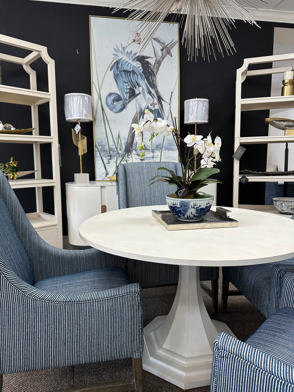 CENTURY CONSULATE MARIE LOUISE ROUND DINING TABLE