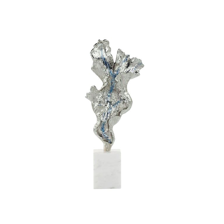 GLEAMING LEAF SCULPTURE